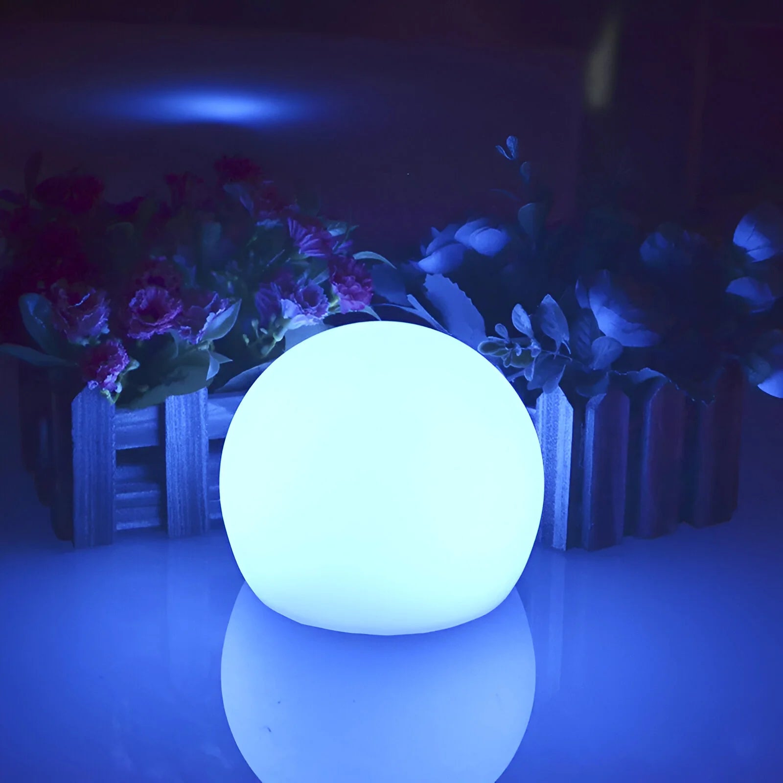 LED Garden Light - Weatherproof &amp; Color-Changing Ambiance 5