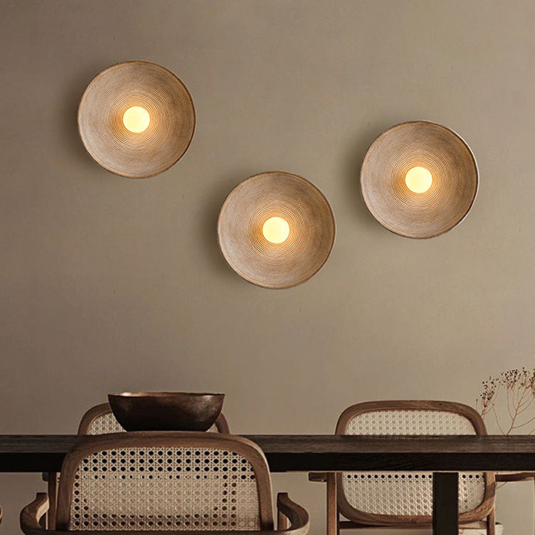 Minimalist LED Wall Light - Elegant Wooden Sconce for Modern Spaces 1
