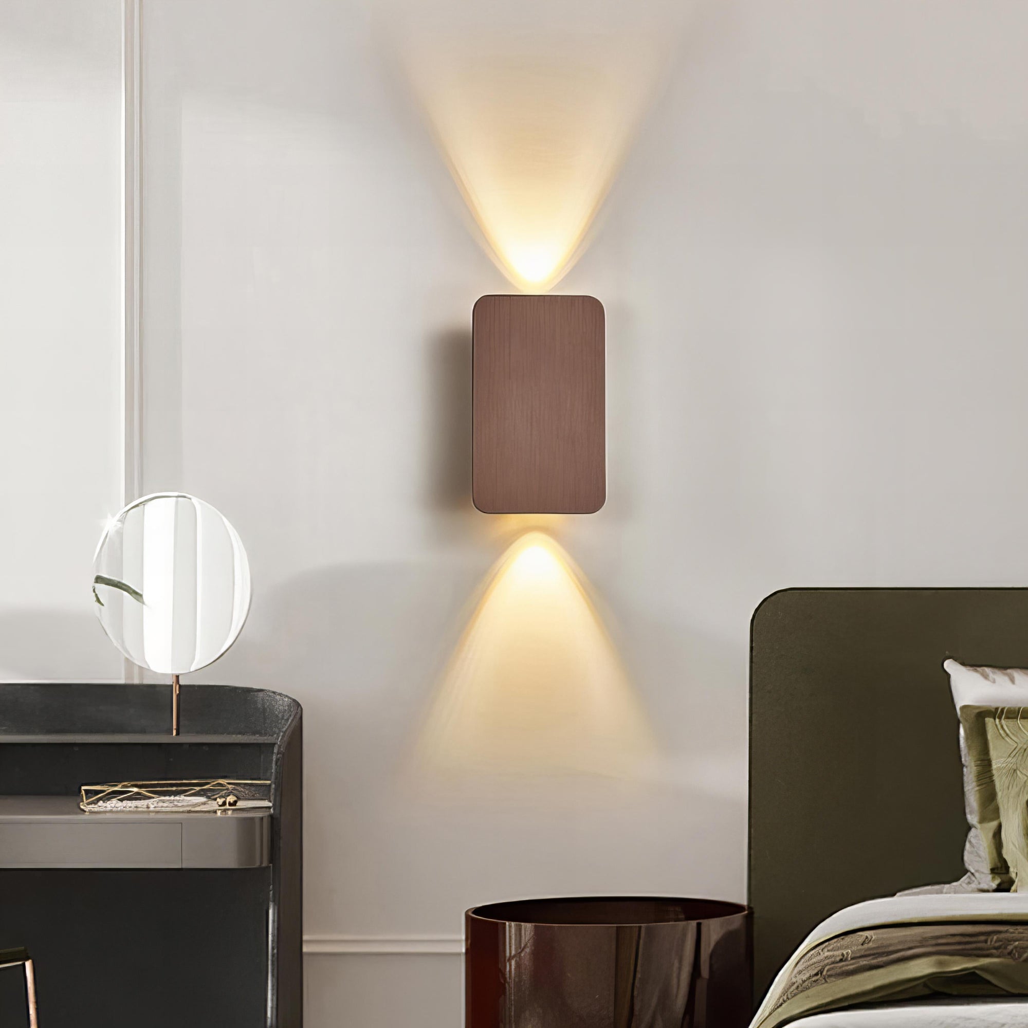 Outdoor Wall Lamp - Modern Design with Weatherproof LED Technology 4