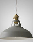 Vintage Industrial Pendant Lamp - Stylish Metal Design & Adjustable Chain 0