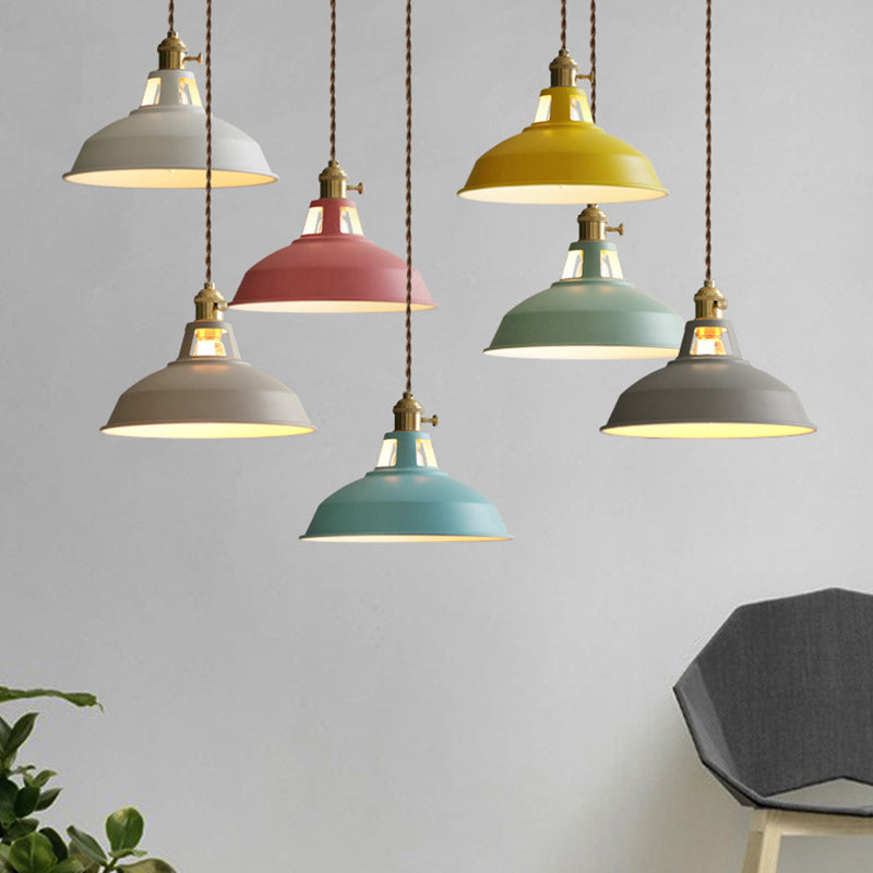 Vintage Industrial Pendant Lamp - Stylish Metal Design &amp; Adjustable Chain 2