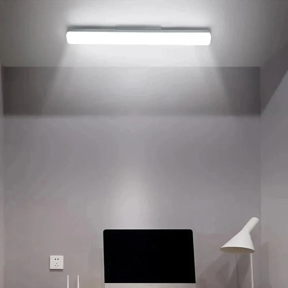Waterproof LED Bathroom Light - Modern Design &amp; Bright Illumination 2