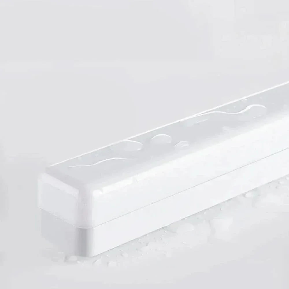 Waterproof LED Bathroom Light - Modern Design &amp; Bright Illumination 3