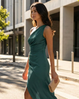 Selene | Maxikleid mit asymmetrischem Detail für moderne Anlässe